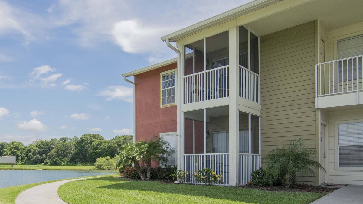 Brandon Condo | Lake Front - Ground Level - 2 bedroom 2 bath