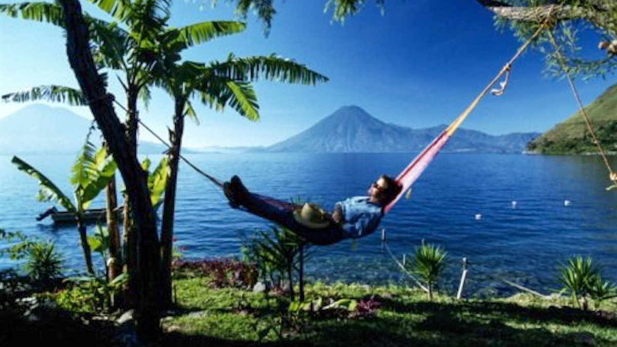 Santa Cruz La Laguna Ski Chalet | Lake Front Paradise/Nature & Mayan Culture Collide