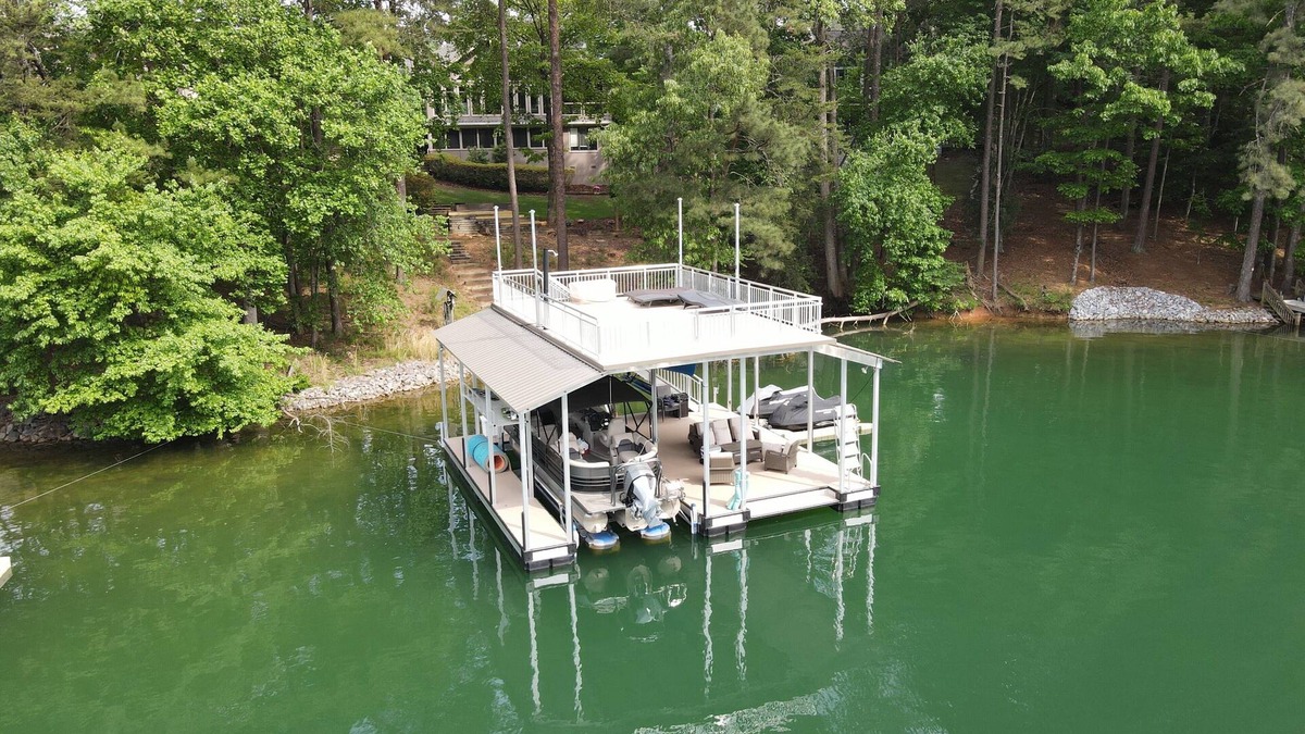 Buford House | Lake Front Lake Lanier