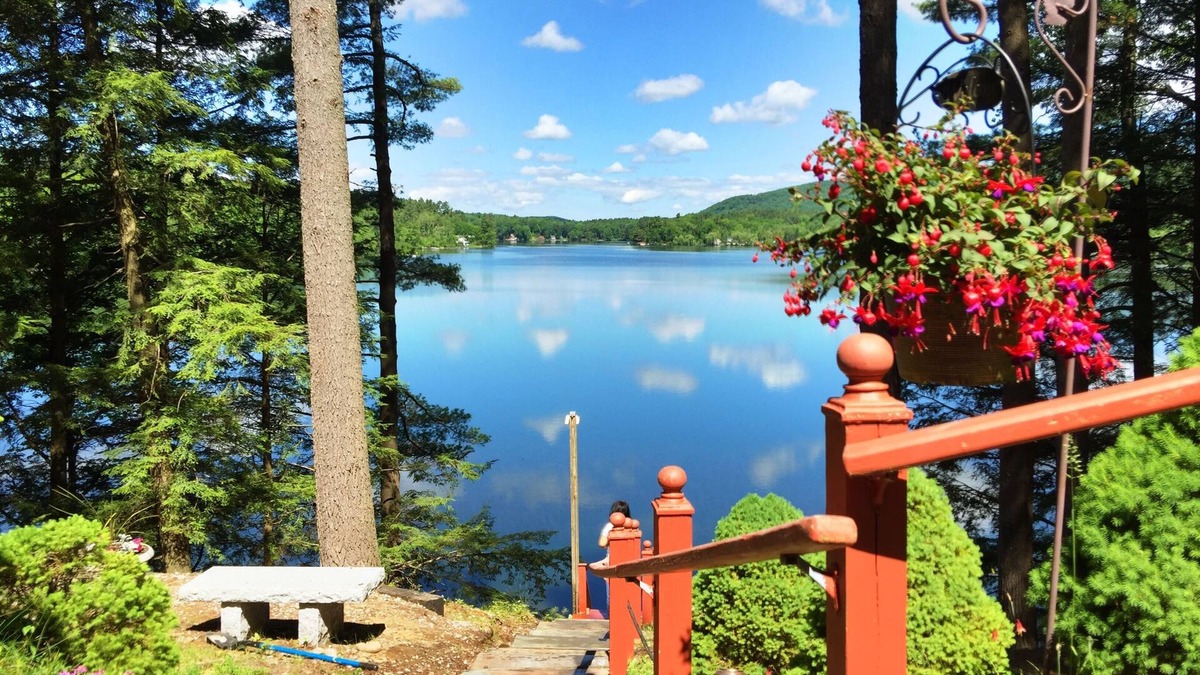 Great Barrington House | LAKE FRONT LAKE BUEL Monterey New Marlborough 10 M GREAT BARRINGTON PRIVATE DOCK