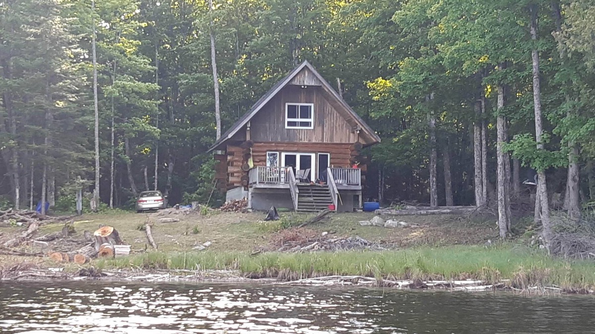 Minden Hills Cabin | Lake Front Log Cabin