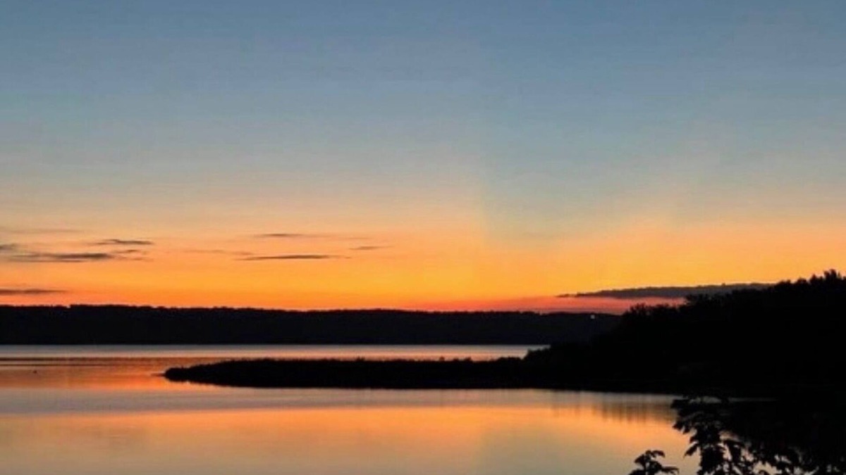 Peoria Heights House | Lake front property/private beach