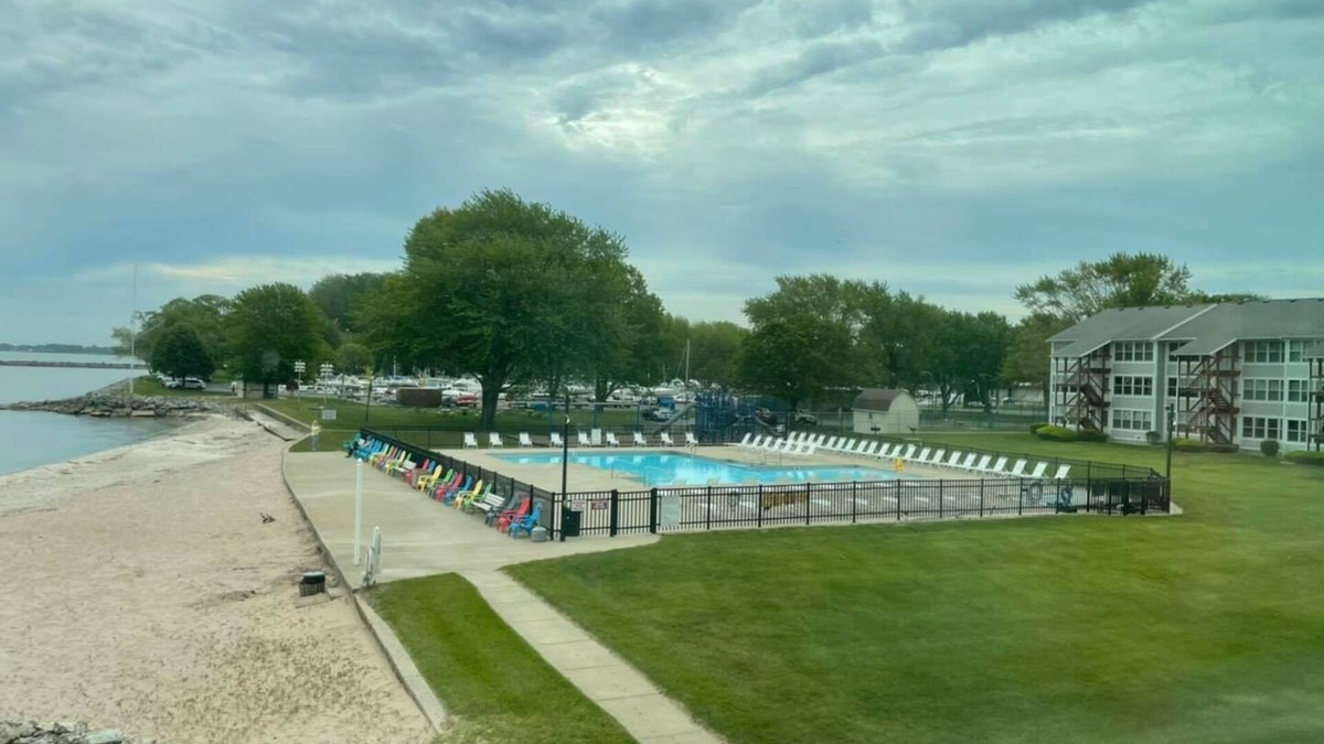 Port Clinton Condo | Lake front serenity and views