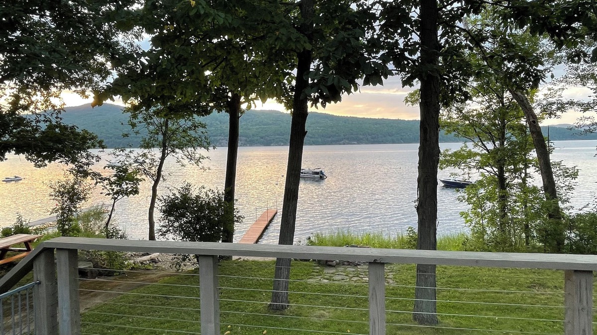 Willsboro House | Lake front year round home on beautiful Willsboro Bay, Lake Champlain