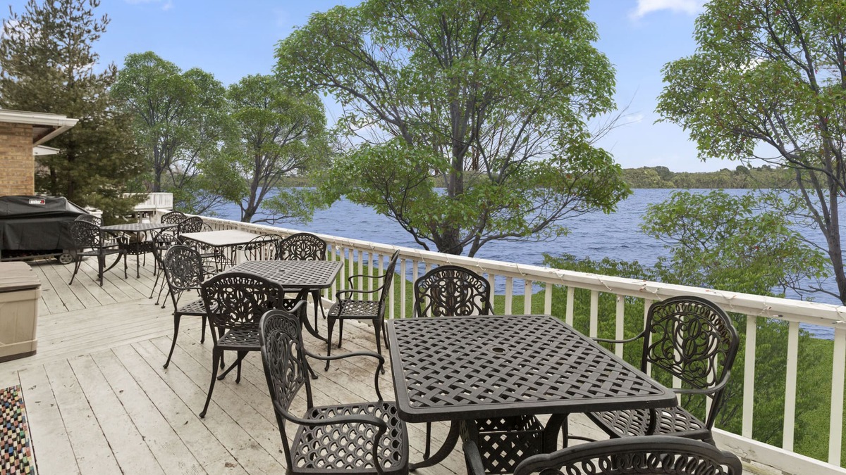 Lake Geneva House | Lake Geneva Lakefront Home, Private Beach, Private Pier, Rooftop Deck. Sleeps 18