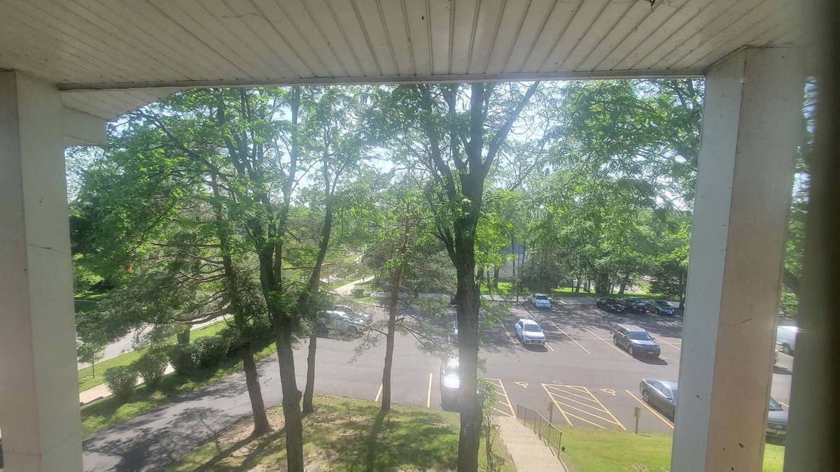 Lake Geneva Condo | Lake Geneva WI .. Walk to Main St. ... And Fun
