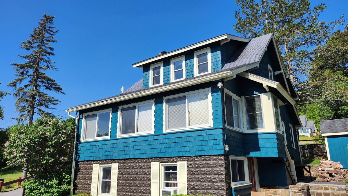 Lake George Resort | Lake George 5 Bed/3 Bath home w/lake & resort access