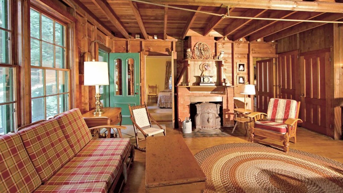 Huletts Landing House | Lake George Lakeside Historic 1876 Camp