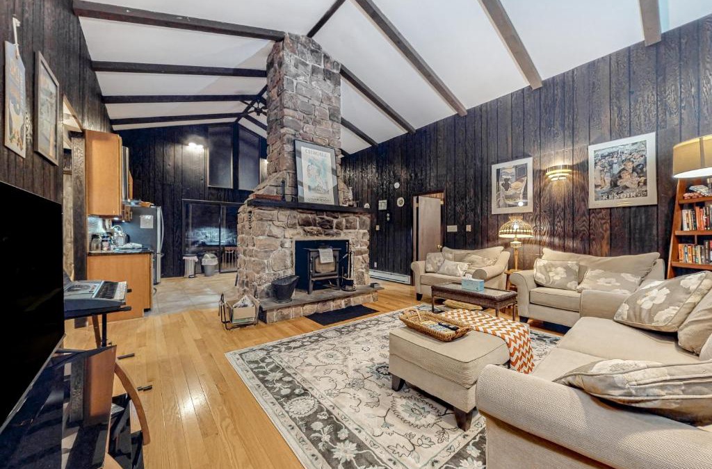 Lake Harmony Estates House | Lake Harmony - Pineknoll Drive Retreat