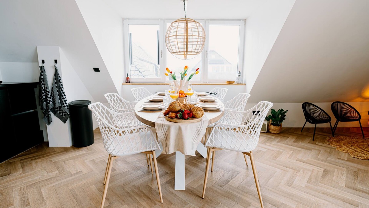 Goingarijp Apartment | Lake House 10, Luxury 4 person Apartment with Lake View. Free parking