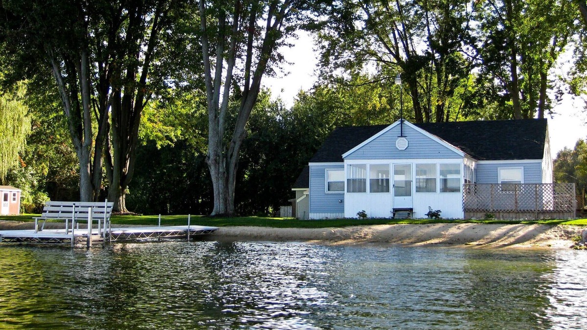 Coldwater Cottage | Lake House - at Pointe Lakefront Resort