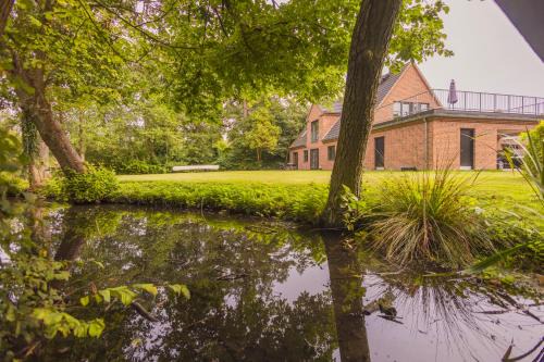 Lyngby-Taarbæk Kommune Villa | Lake House Central Lyngby