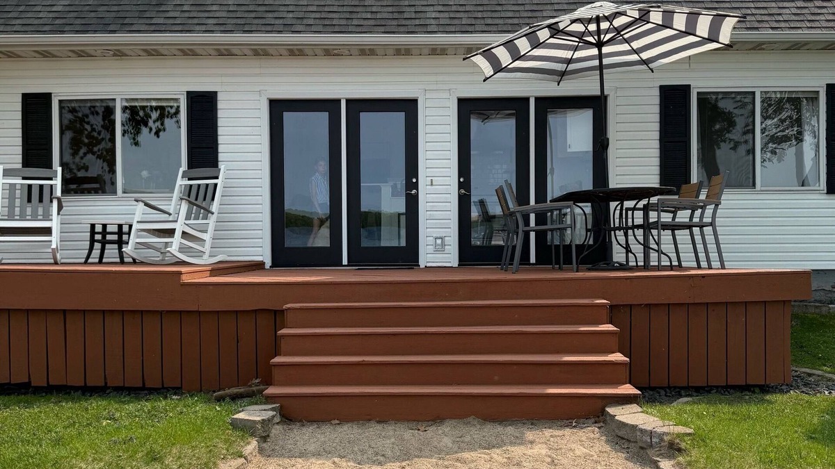 Zimmerman House | Lake House Is Close To Minneapolis, But Far From Your Normal Routine.