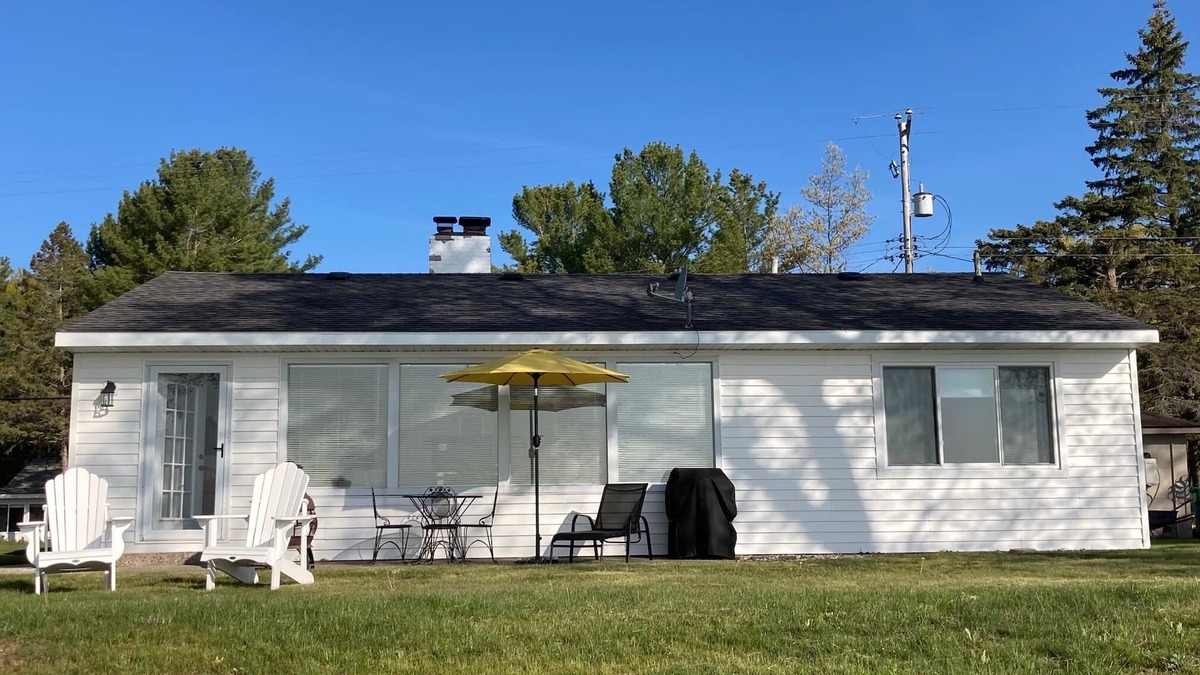 East Tawas Cottage | Lake House living at its best. Spectacular views, beachy vibe!