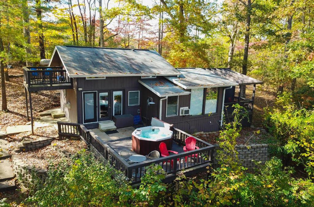 Heltonville House | Lake House