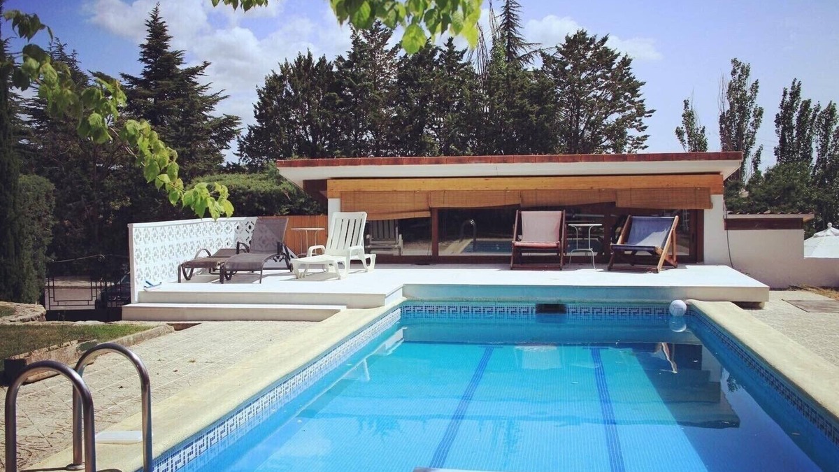 Valdemorillo Cottage | LAKE HOUSE WITH PRIVATE POOL. 30 MINUTES FROM THE CENTER OF MADRID.