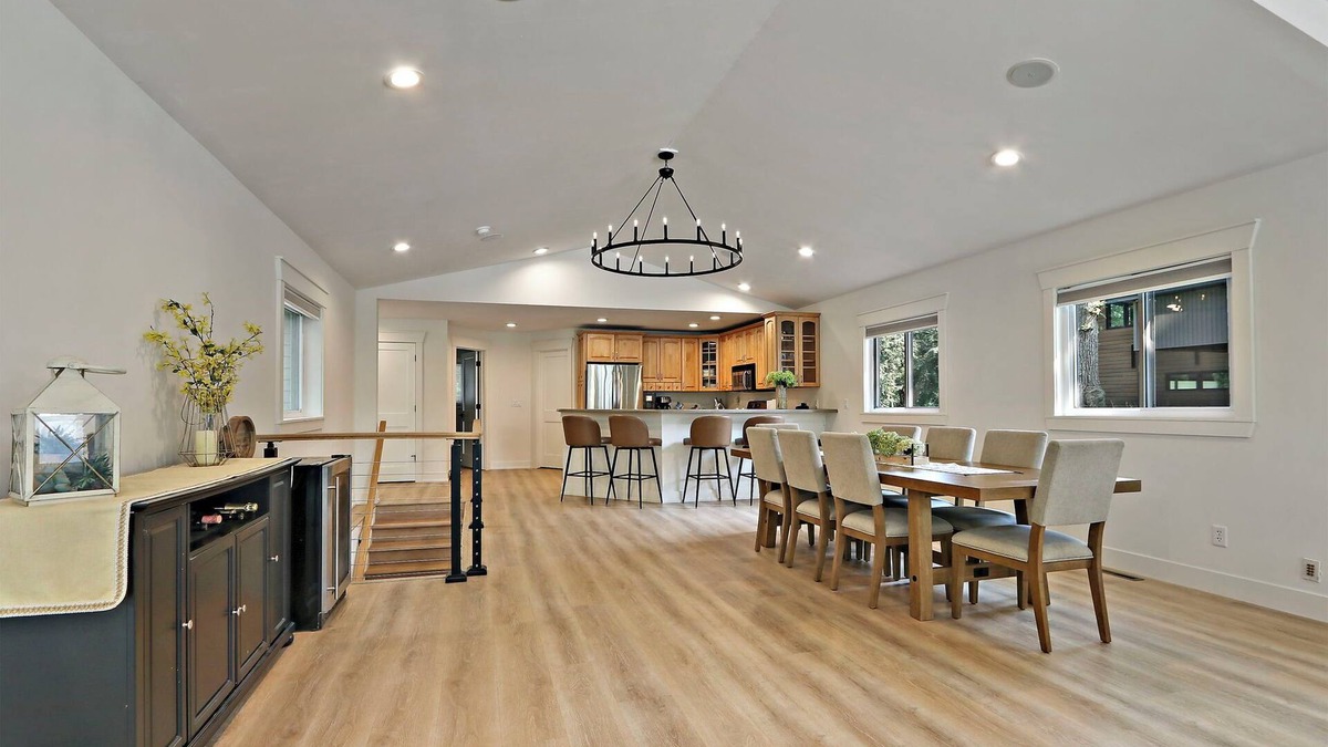 Lauderdale Lakes House | Lake House With Year Round Views