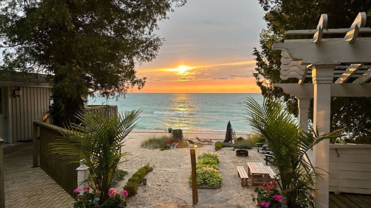 Ashfield-Colborne-Wawanosh Cottage | Lake Huron Oasis! Private Beachront Cottage