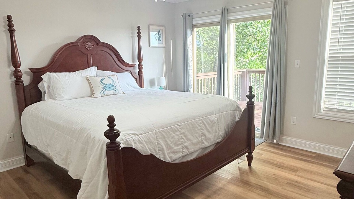 Somerset House | Lake It Easy 3 Level Home