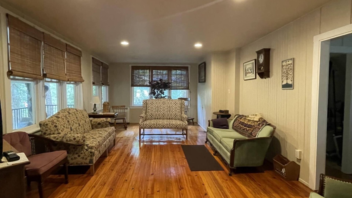 Mount Gretna Cottage | Lake it Easy