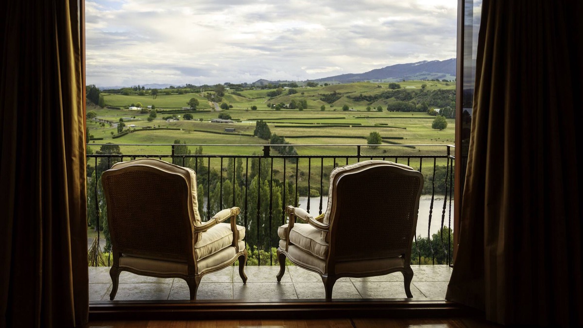 Karapiro Hotel | Lake Karapiro Lodge