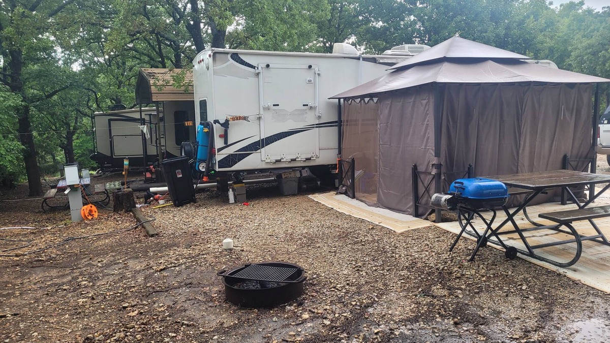 Sulphur House | Lake Life at the Arbuckles! No Hassle Camping! Stationary campers ready for fun!