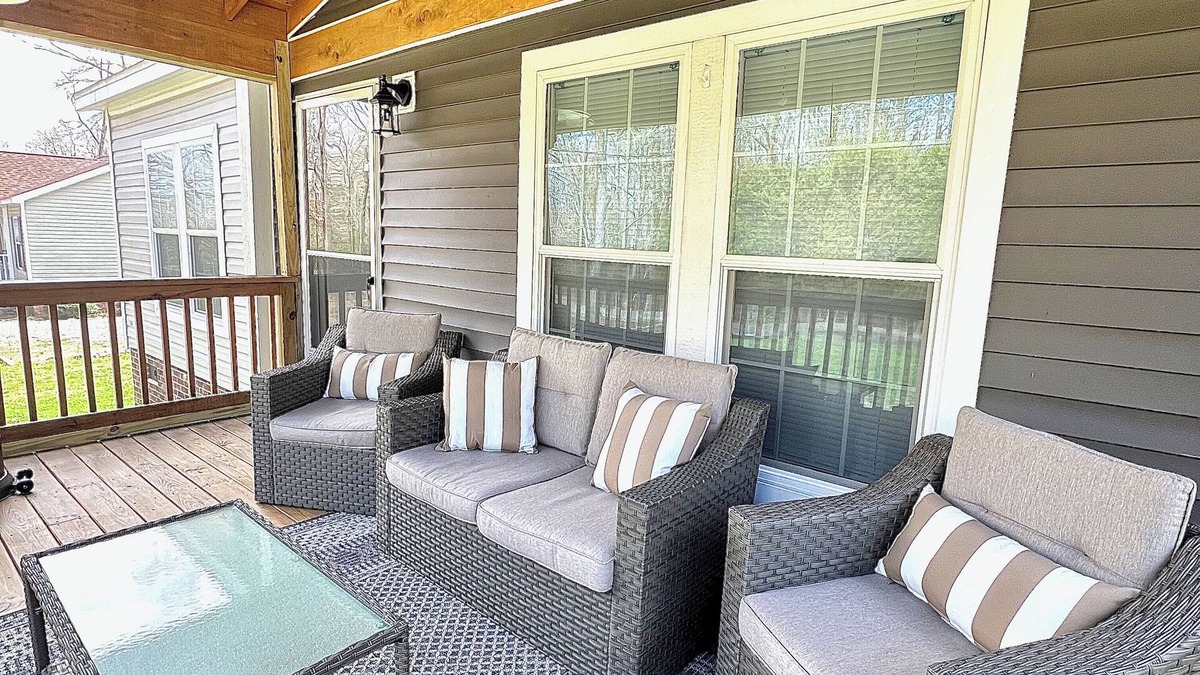 Macon House | Lake Life Awaits-Relax with Scenic Views! Walk to Lake, Playground, & Boat Ramp!