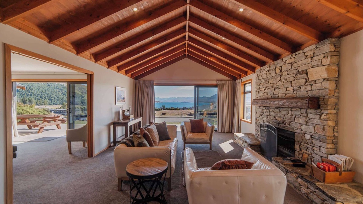Lake Tekapo House | Lake Lodge Tekapo Sum