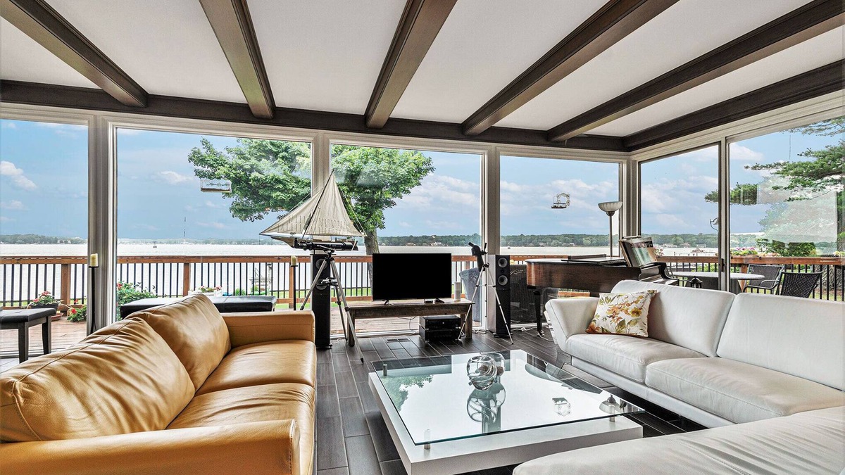 Macatawa House | Lake Macatawa, Holland MI Waterfront~Kayaks, Hot Tub, Sauna, Dock, Heated Pool