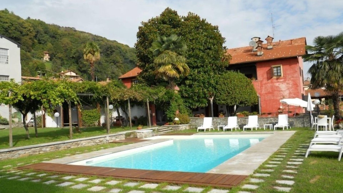 Brovello-Carpugnino Apartment | Lake Maggiori villa rentals, Italian Lakes villa rental, Lake Maggiori villa to let, villa with pool Lake Maggiori