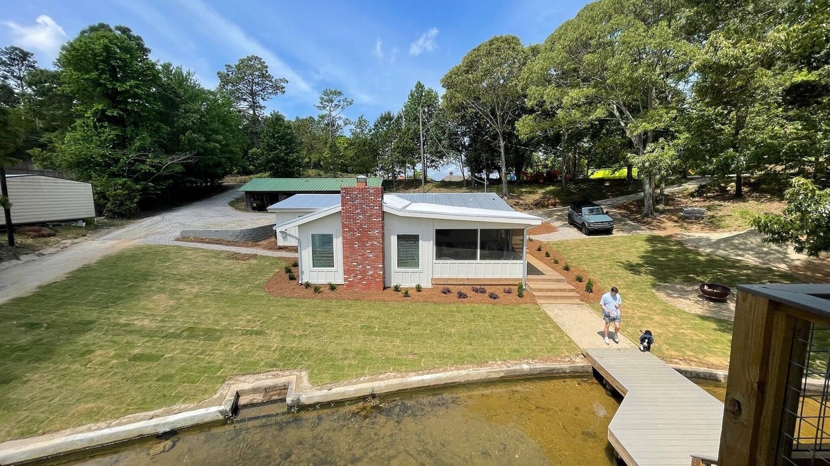 Dadeville Cabin | Lake Martin Family Compound - Sleeps 16 with Hot Tub and Private Lake Access!