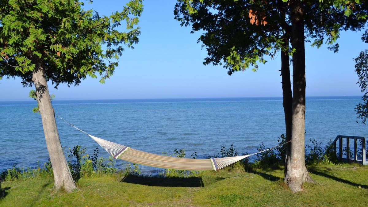 Charlevoix House | LAKE MICHIGAN 213 FEET OF BEACHFRONT