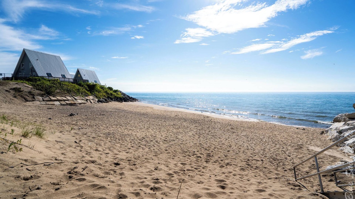 Stevensville Condo | Lake Michigan Beach Cottage with private beach and pools!