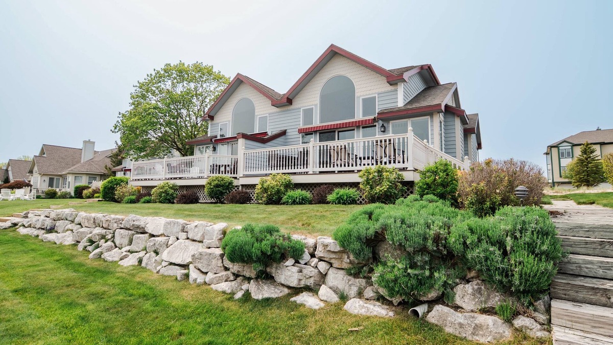 Manistee Condo | Lake Michigan Beach Condo with Boat Dock