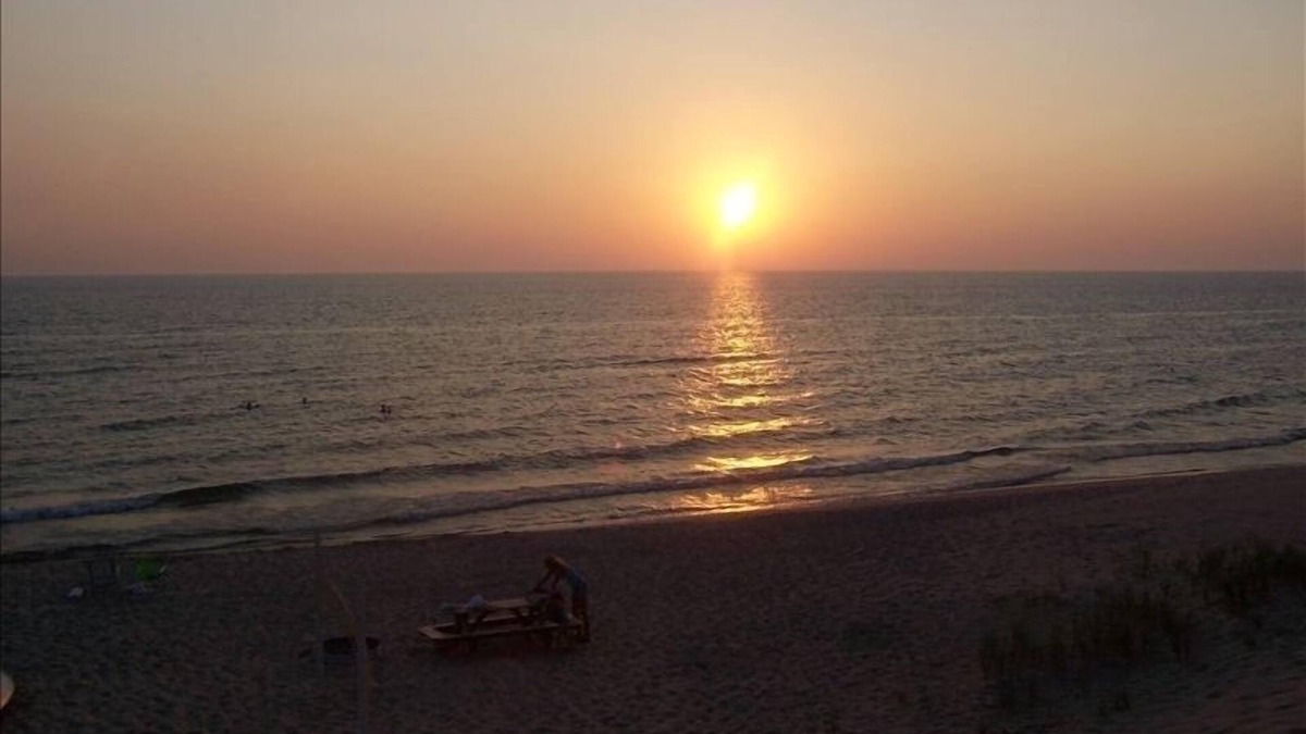 Grand Haven House | Lake Michigan Beach Home with Views/Water Access