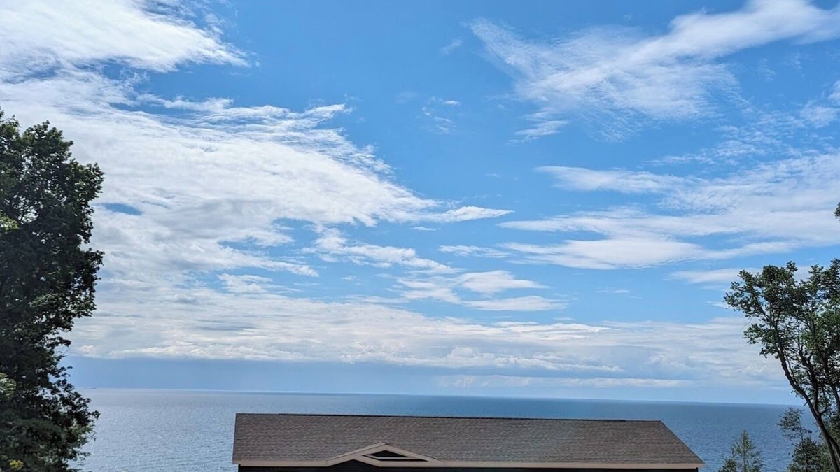 Bear Lake House | Lake Michigan Home with 600 Ft Private Shoreline – Near Arcadia Bluffs Golf