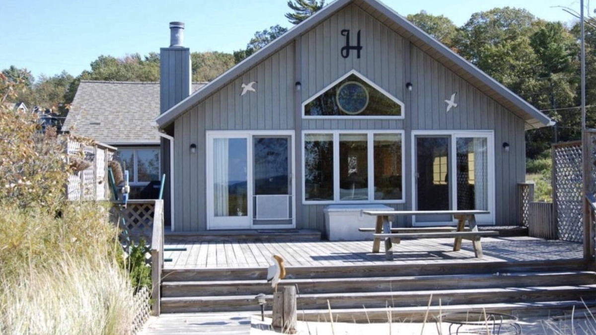 Shelby House | Lake Michigan Private Beach Access