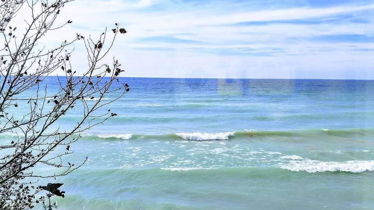 Arcadia House | Lake Michigan Waterfront at Inspiration Point
