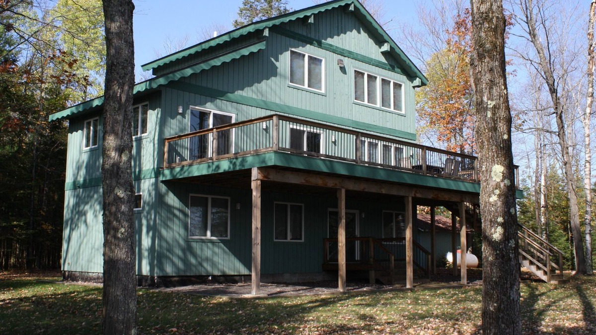Cable House | Lake Namakagon Sunrise Cove~Unwind & Reconnect. Private dock, 2 kayaks, row boat
