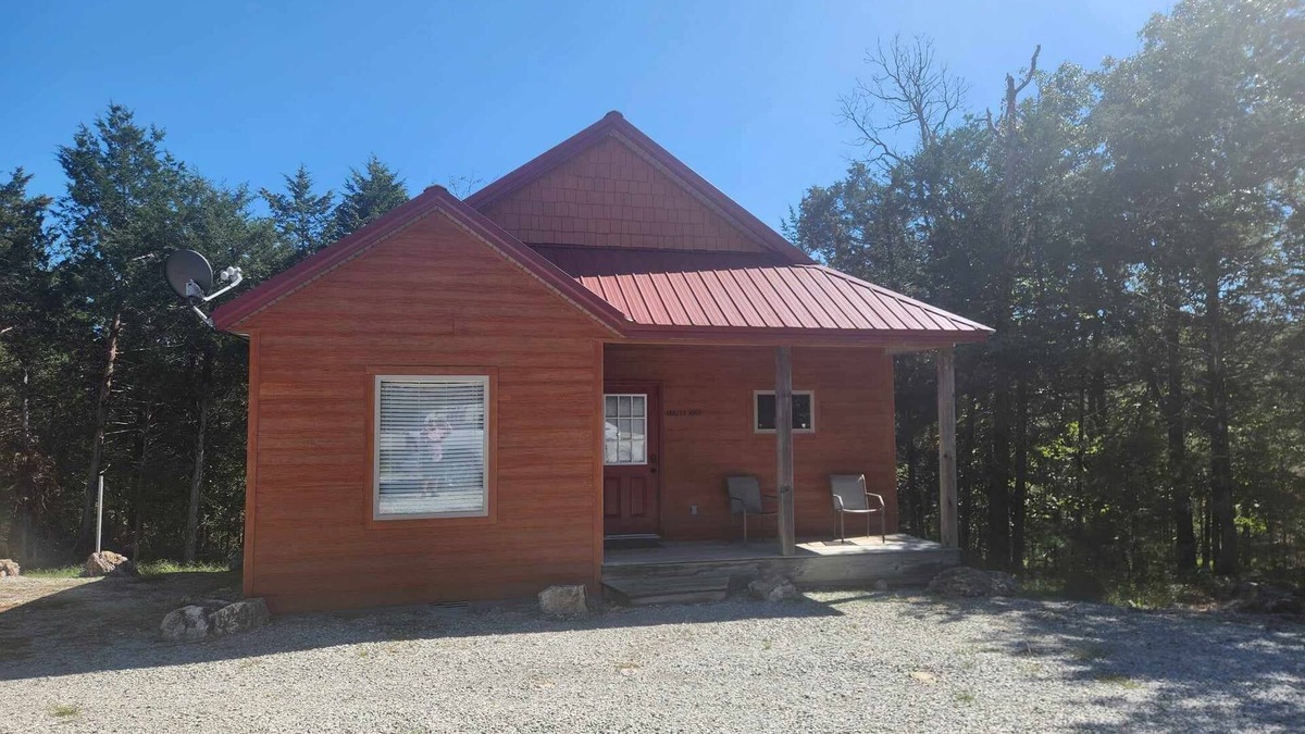 Calico Rock Cabin | Lake Norfork Cabin, 1 minute from Jordan Recreation Area and Jordan Marina
