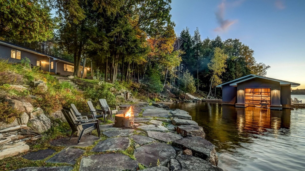 Lake of Bays Cottage | Lake of Bays Compound - NW Exposure All-Day Sun & Sunset