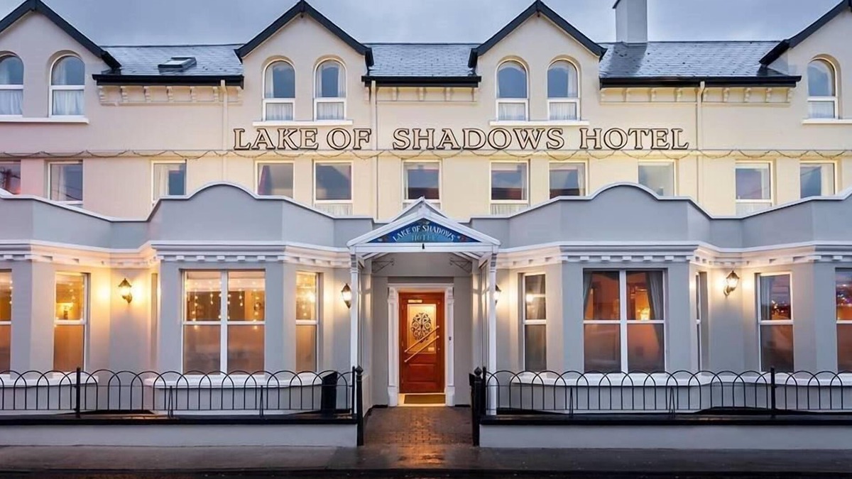Buncrana Hotel | Lake Of Shadows Hotel