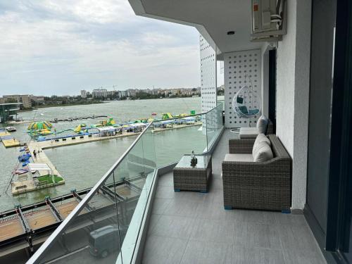 Constanta Apartment | LAKE ON PREMIUM Mamaia