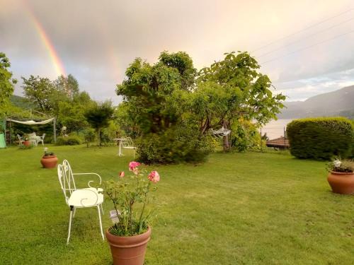 Crabbia Apartment | LAKE ORTA OPENSPACE garden beach