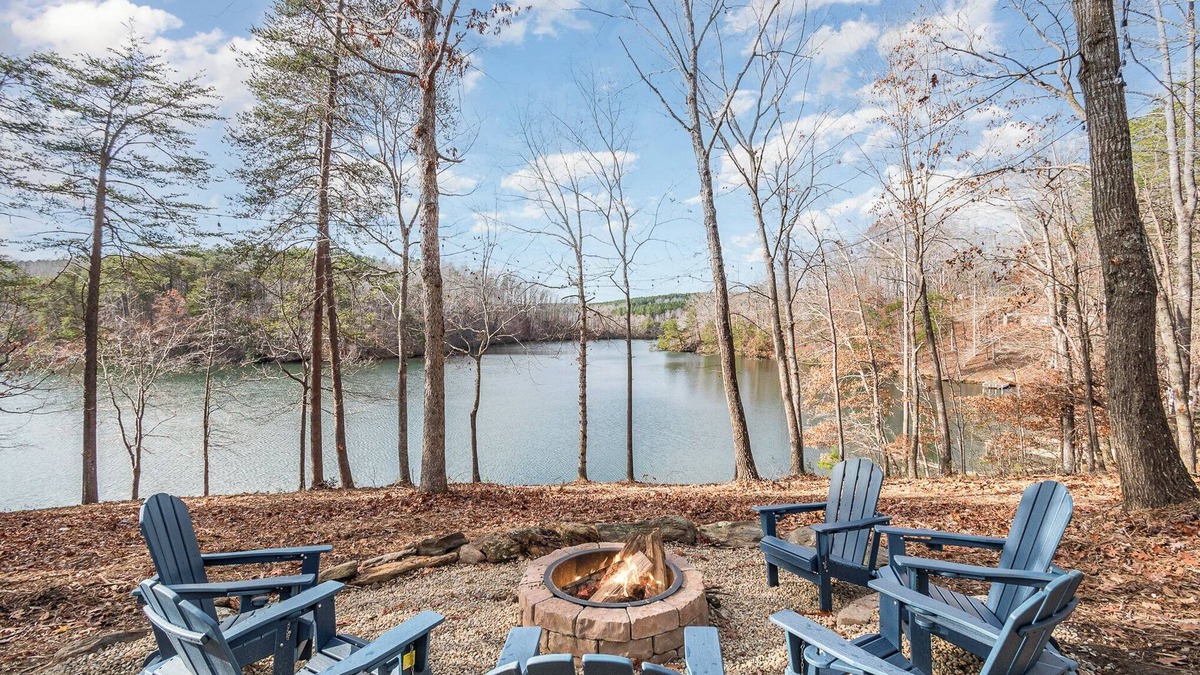Stokes House | Lake Point Escape - Dock and Hottub on Belews Lake