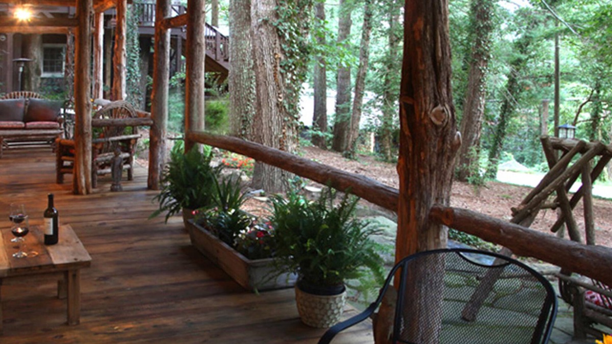 Lakemont Hotel | Lake Rabun Hotel & Restaurant