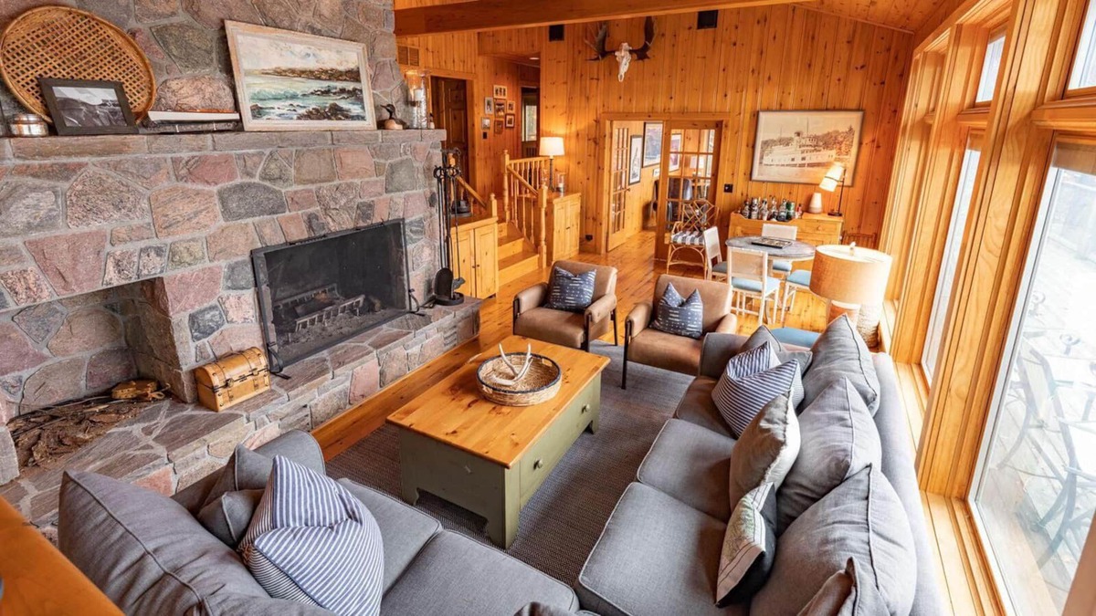 Muskoka Lakes House | Lake Rosseau Island Cottage Rental