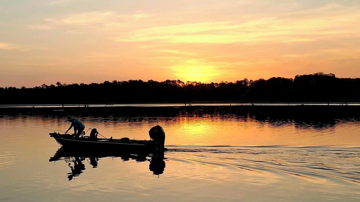 Mount Pleasant House | Lake Seminole Cabin on Spring Creek Channel - Covered Dock