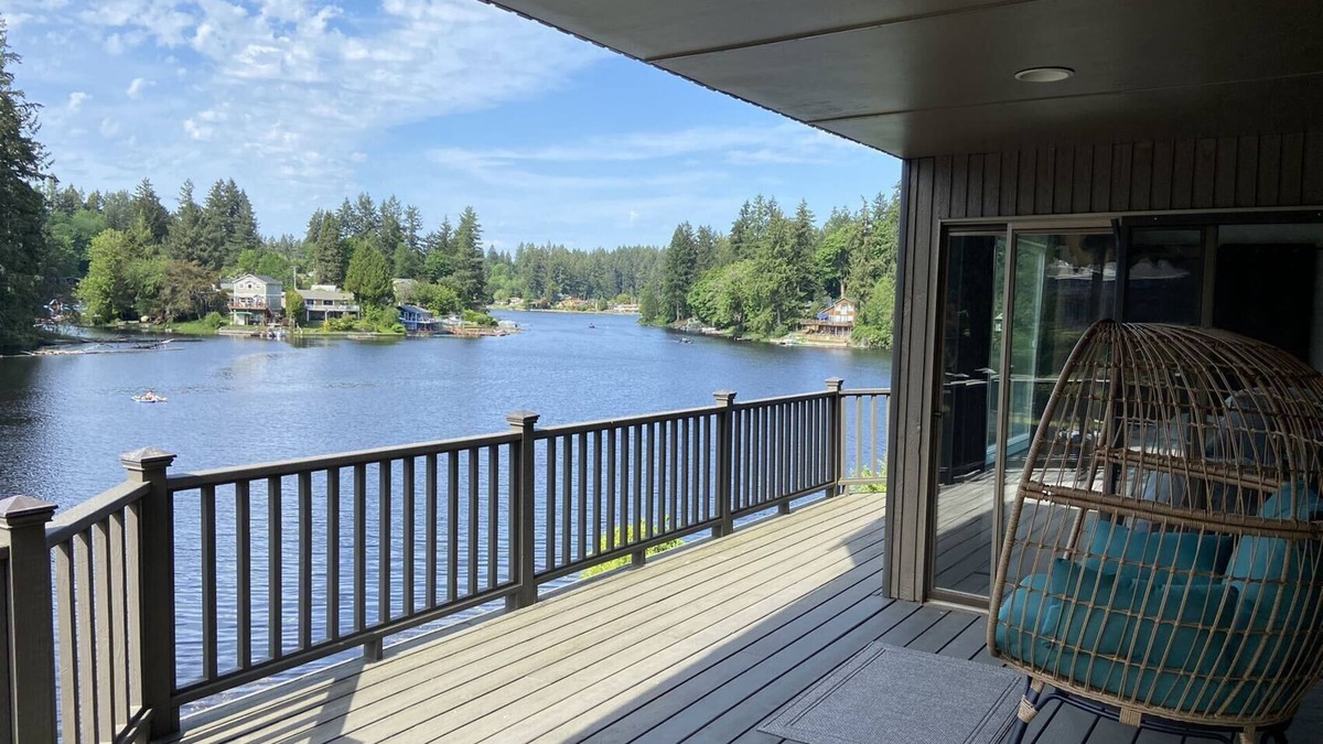 Lacey House | Lake St Clair Lakefront paradise