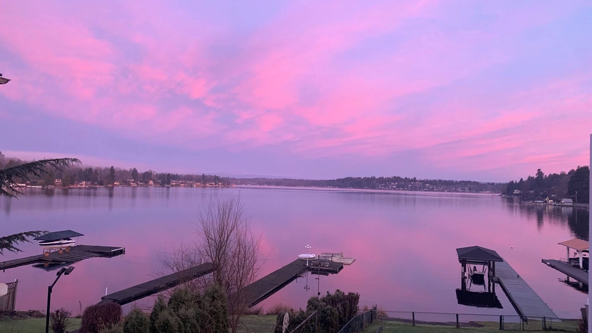 West Lake Stevens House | Lake Stevens Lake Front Retreat- family friendly